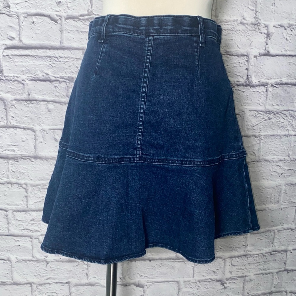 Draper James Denim Button Front Peplum Skirt. High-Waisted. Pockets. Size 8. - Picture 7 of 14